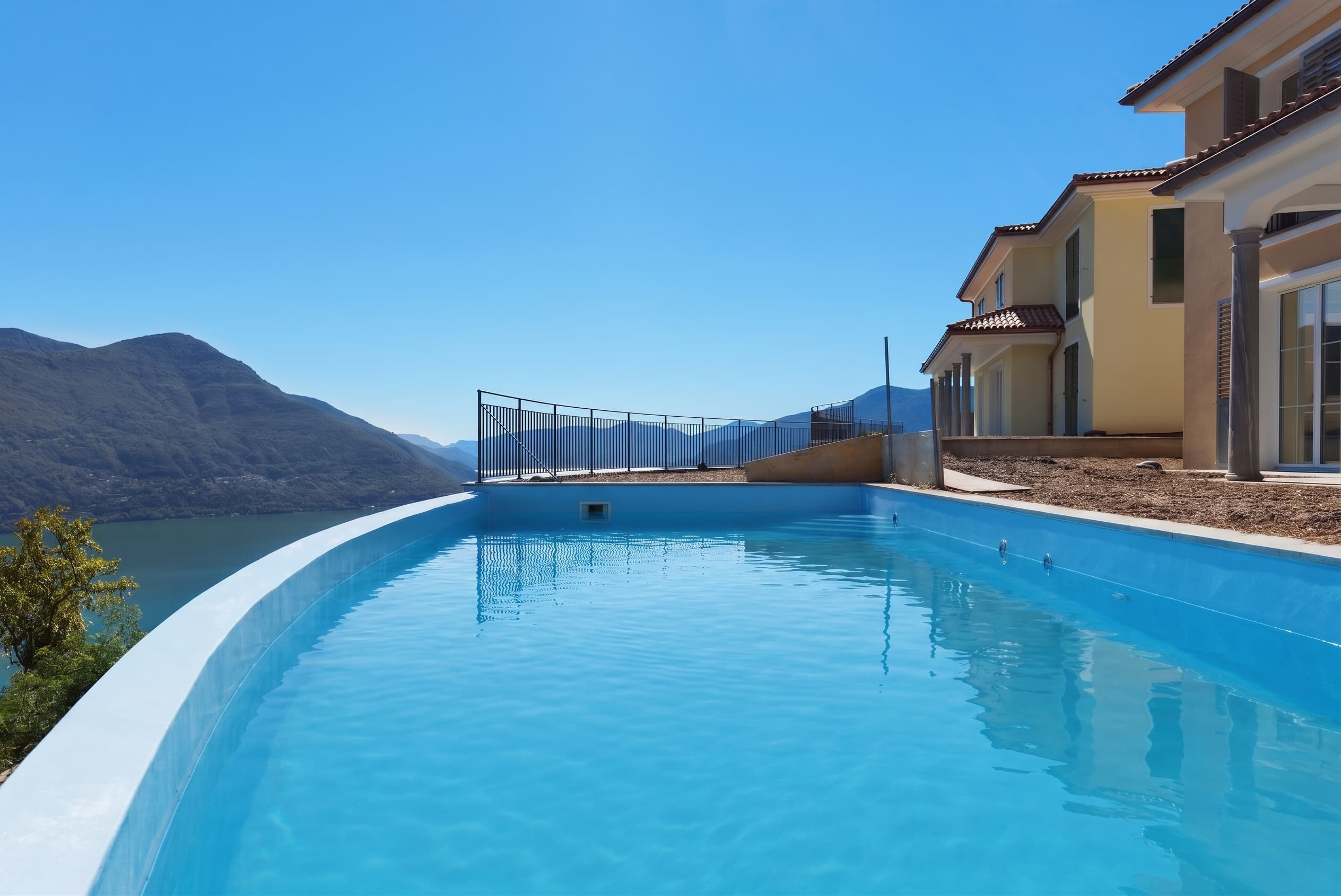 Pool Water: real Roomova render (after)